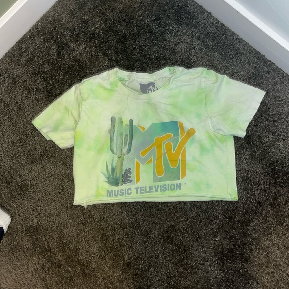 Green crop top